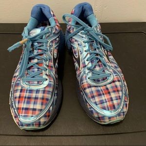 Brooks Adrenaline GTS 16 Boston Marathon Limited